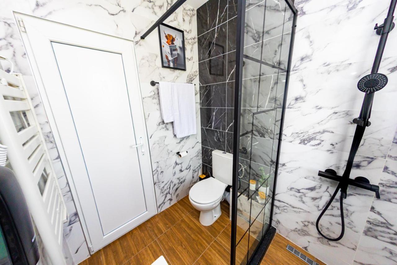 Forest Oasis Guest House Free Parking 사파레바바냐 외부 사진