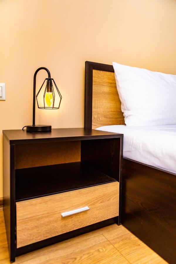 Forest Oasis Guest House Free Parking 사파레바바냐 외부 사진