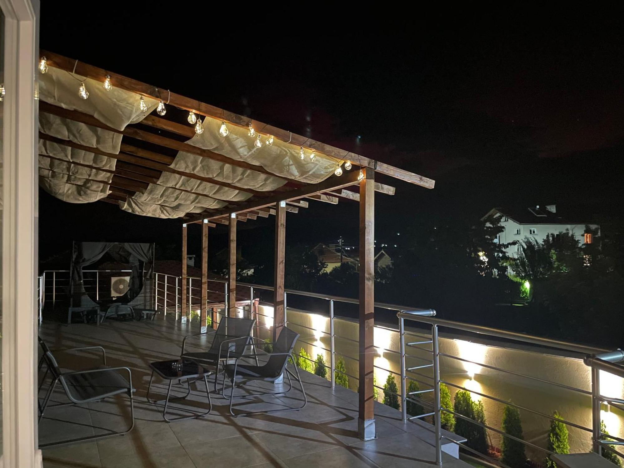 Forest Oasis Guest House Free Parking 사파레바바냐 외부 사진